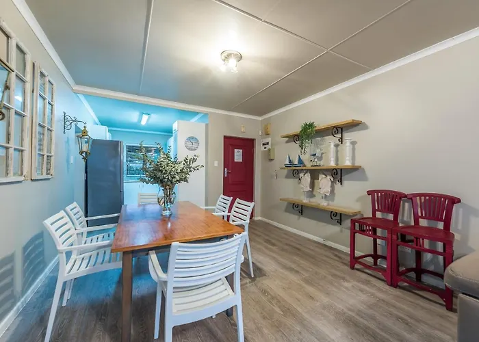 Beacon Wharf , George Hay 6 Seafront Accommodation