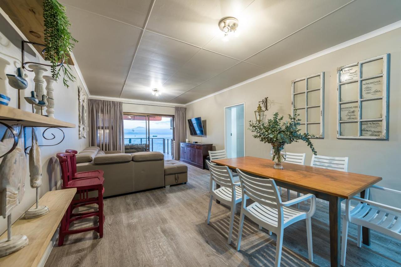 Beacon Wharf , George Hay 6 Seafront Apartment *