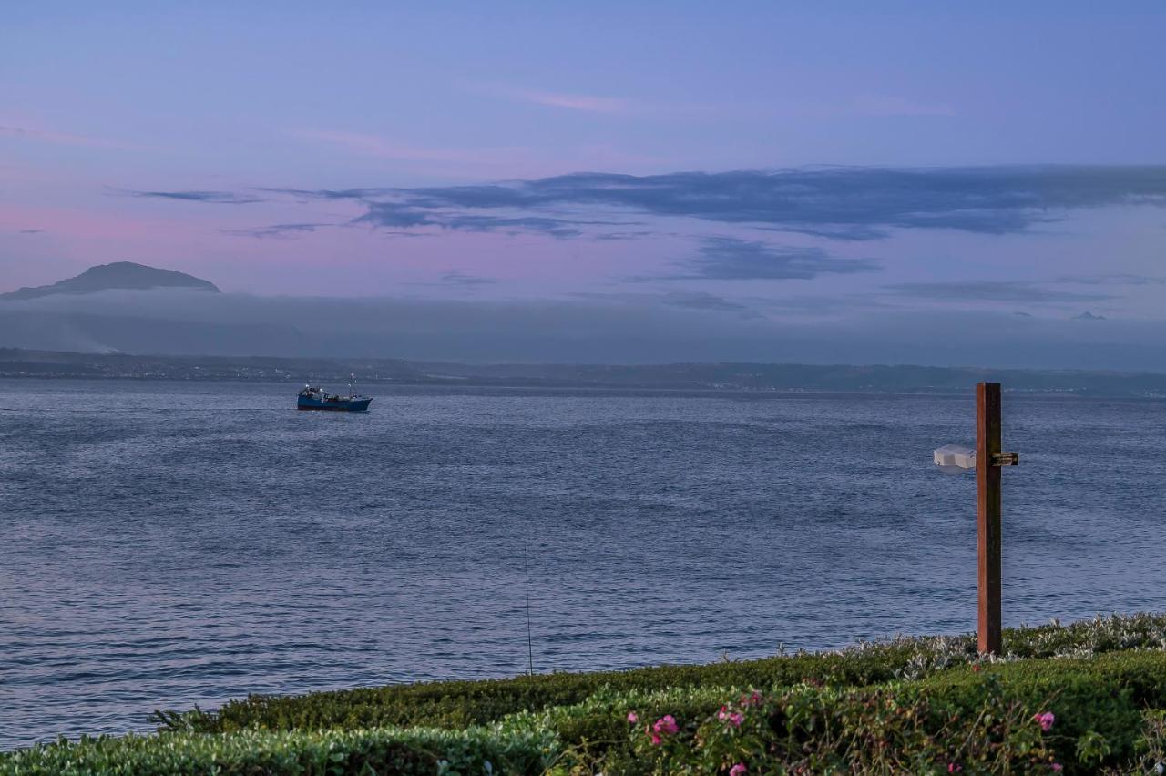 Beacon Wharf , George Hay 6 Seafront * Mossel Bay