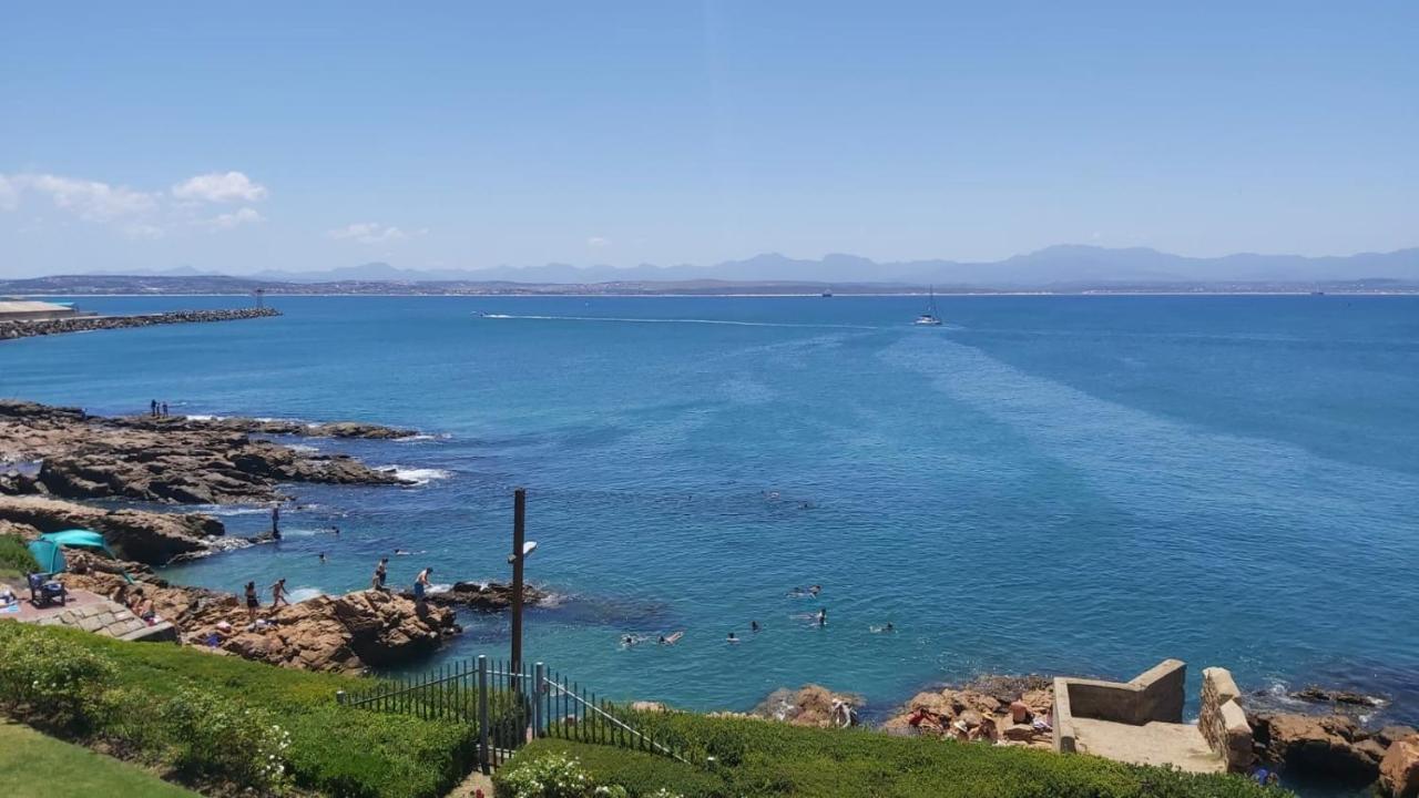 Beacon Wharf , George Hay 6 Seafront Mossel Bay